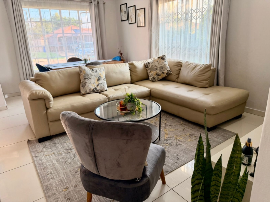 3 Bedroom Property for Sale in Waterkloof East North West